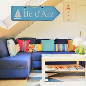 13k Arz - Proche Centre - 39m2 Vue Sur Les Toits , Vannes France