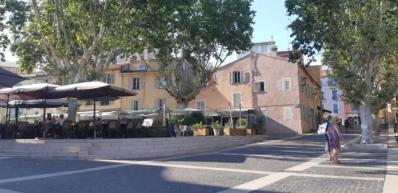 Appartement Centre-Historique 70 M2 Fréjus 0*,  France
